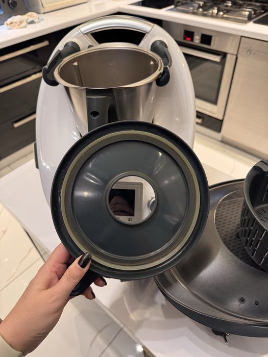 Thermomix TM5 – rewelacyjny stan, pełny komplet, super cena!