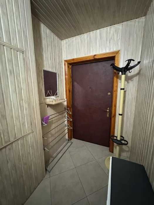 продаж 2 кім Лариси Руденко метро Позняки  Піраміда пр Бажана Безнал