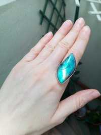 Anel com labradorita / labradorite azul (ajustável) - NOVO