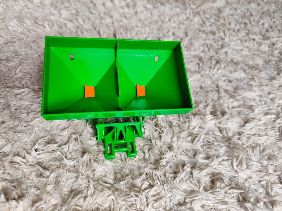 Bruder 02327 rozsiewacz nawozów Amazone jak nowy