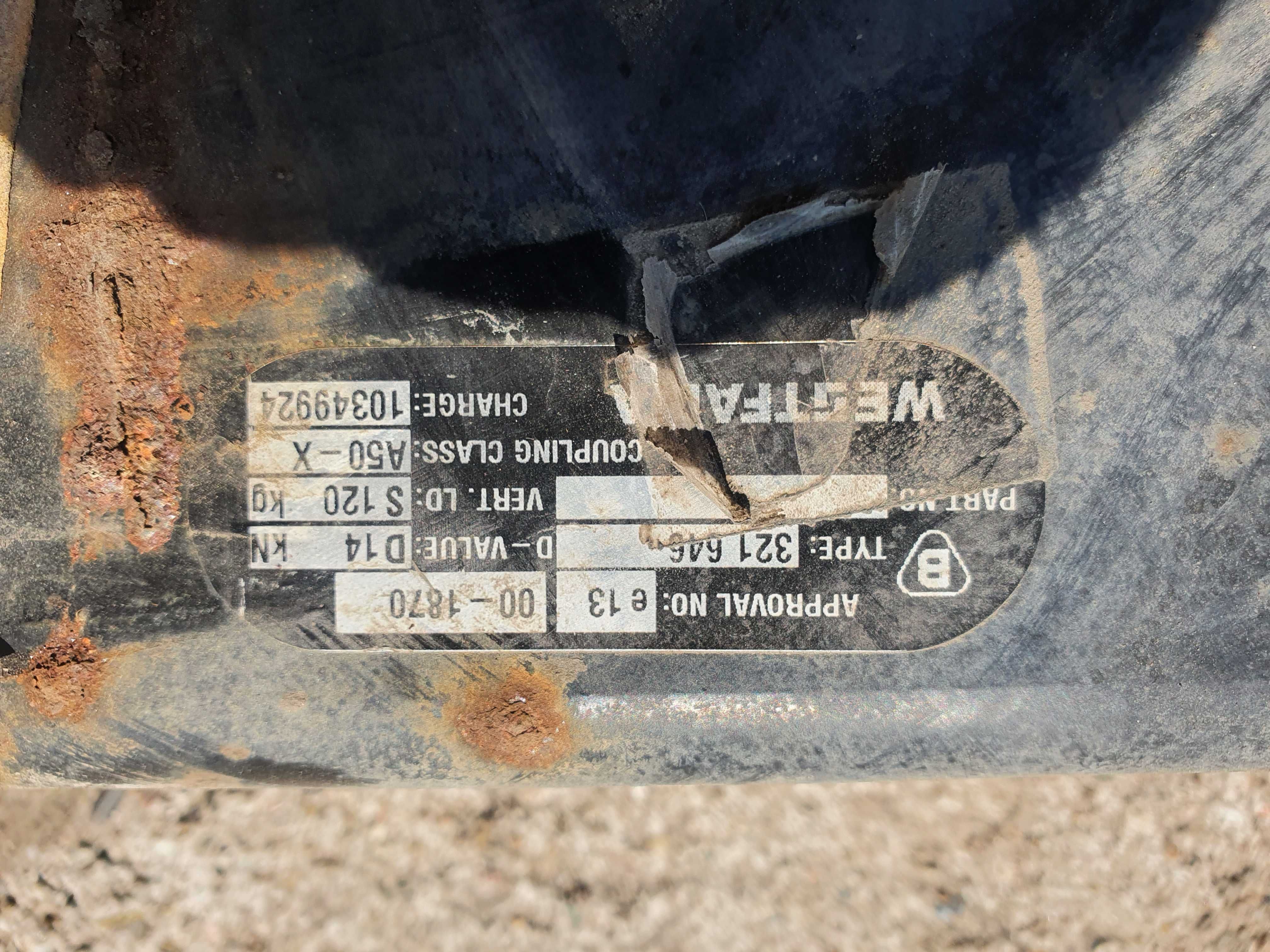Volkswagen T5 T6 hak holowniczy 321646 westfalia