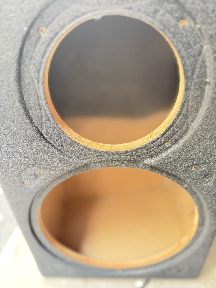 Caixa para sub woofer JBL