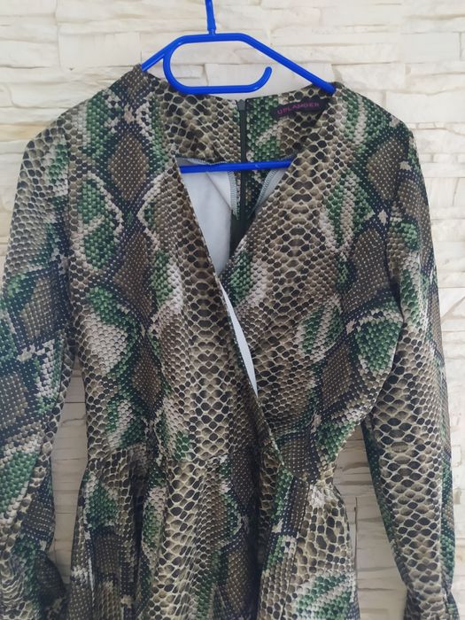 Sukienka motyw wężowy 36