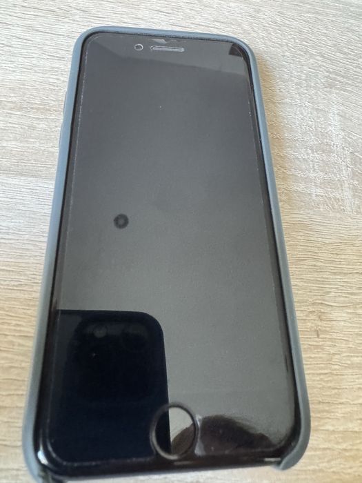 Iphone 8 stan idealny 64g