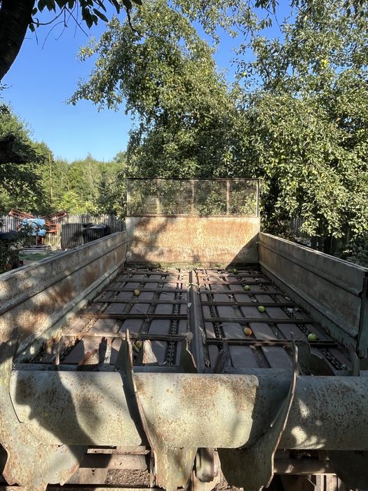 Rozrzutnik jedoosiowy ruski + opryskiwacz