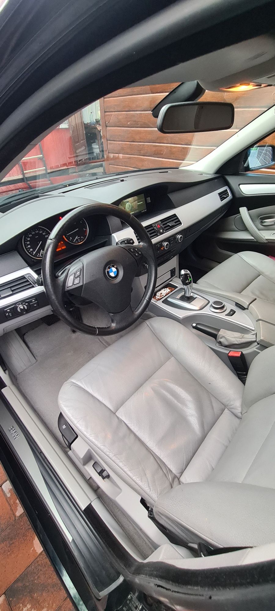 Продам BMW E 61 пригнану з Німеччини в ідеальному стані , обслужену