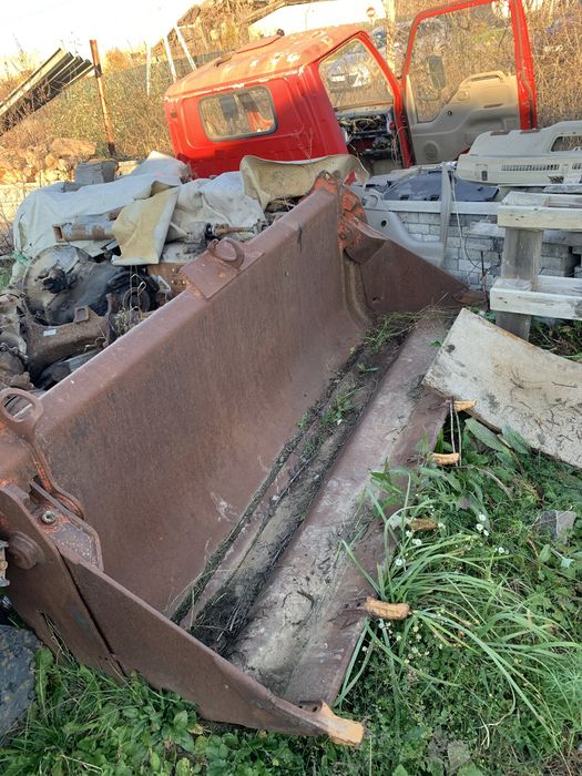 Екскаватор навантажувач komatsu wb98a 2003 року