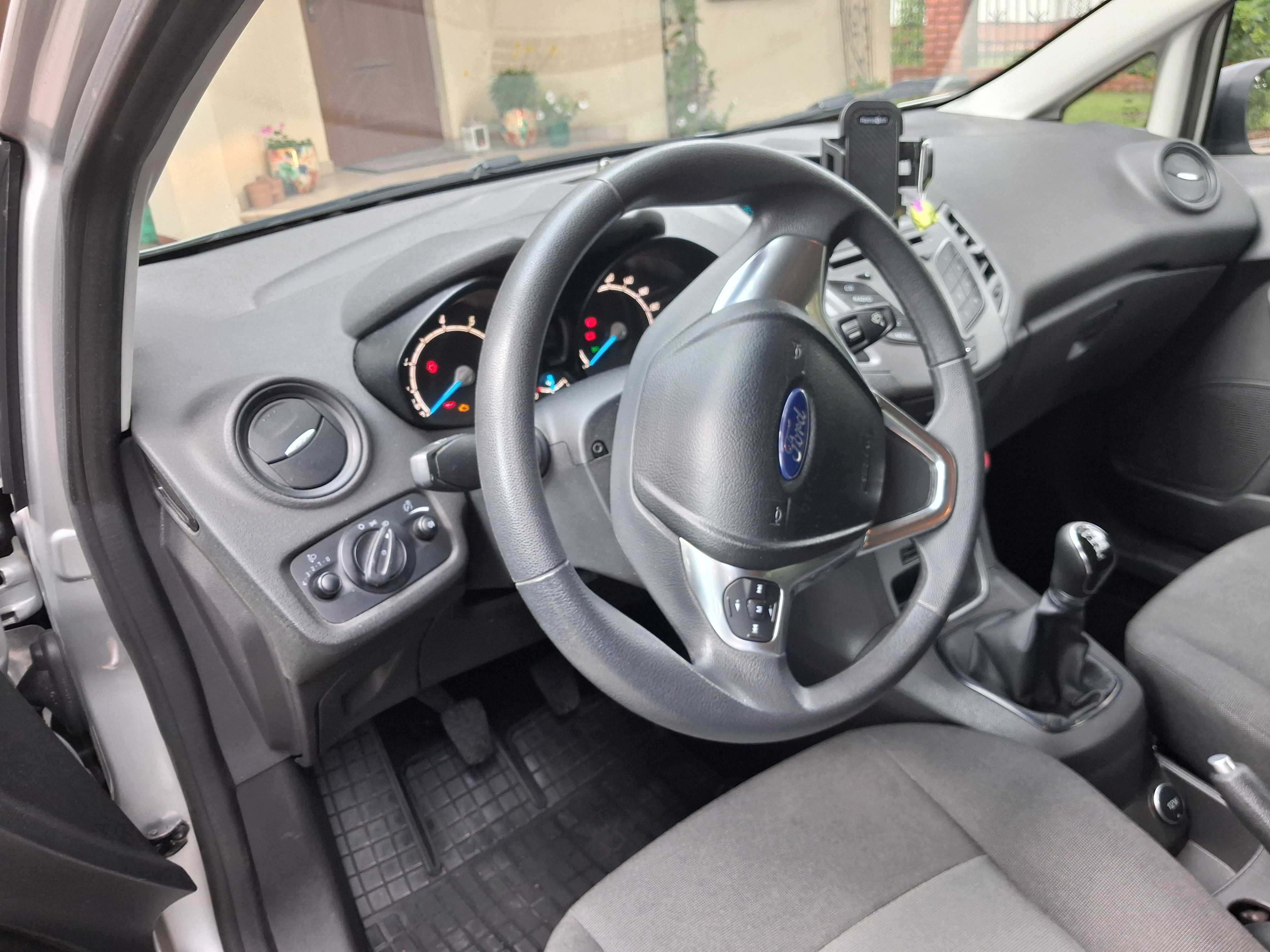 Ford Fiesta 1.25 srebrny sprzedam
