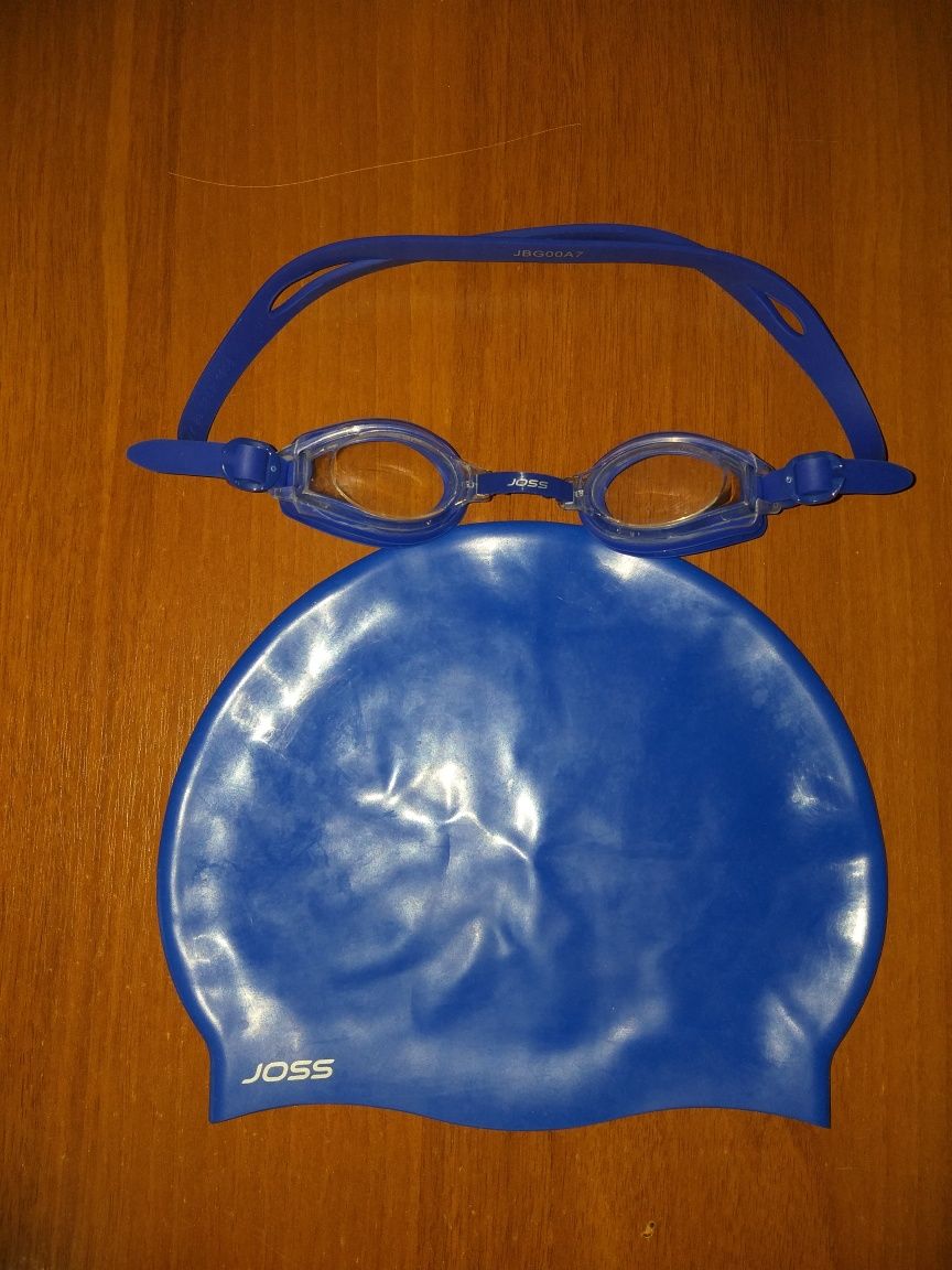 Дитячі окуляри та шапочка для плавання