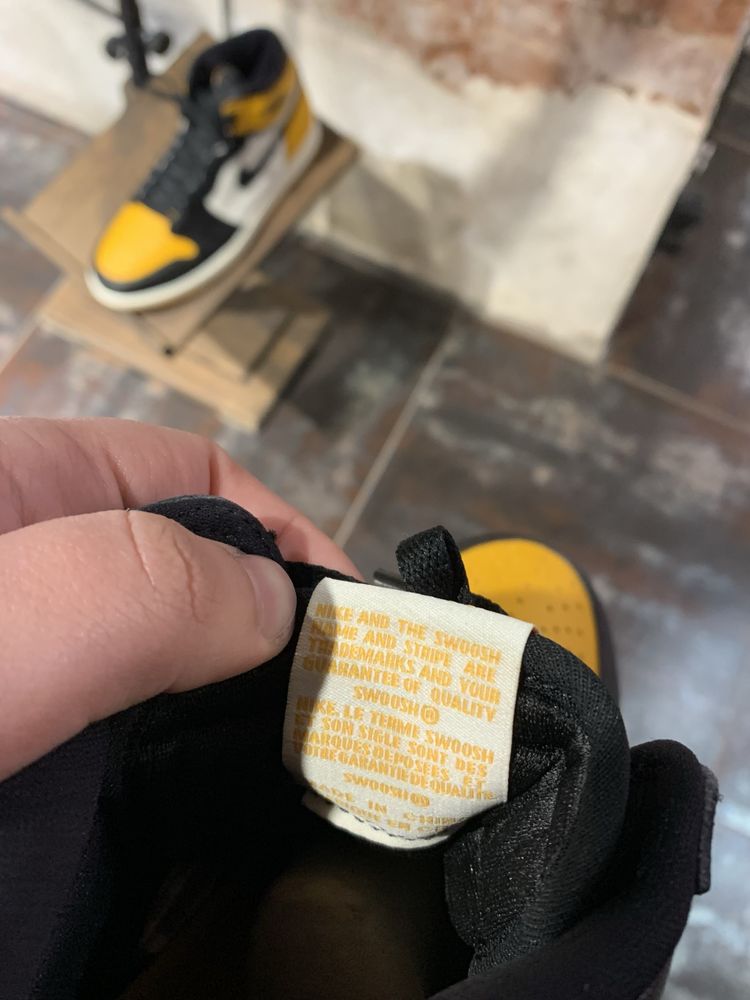 Air Jordan 1 Retro High OG «Taxi  кроссовки