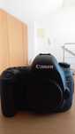 Canon 5D Mark IV com caixa  e 2 baterias