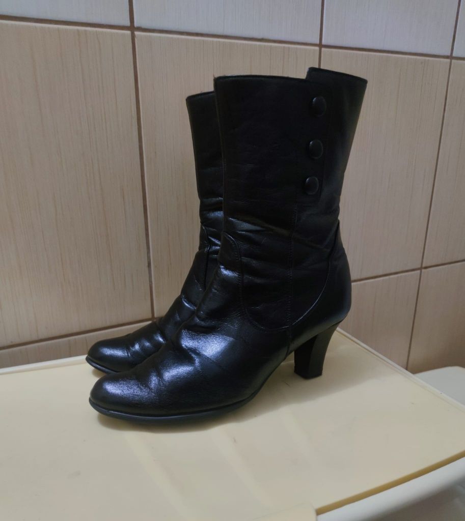 Damskie obuwie buty kozaki 38 skórzane botki sztyblety jesienne na obc