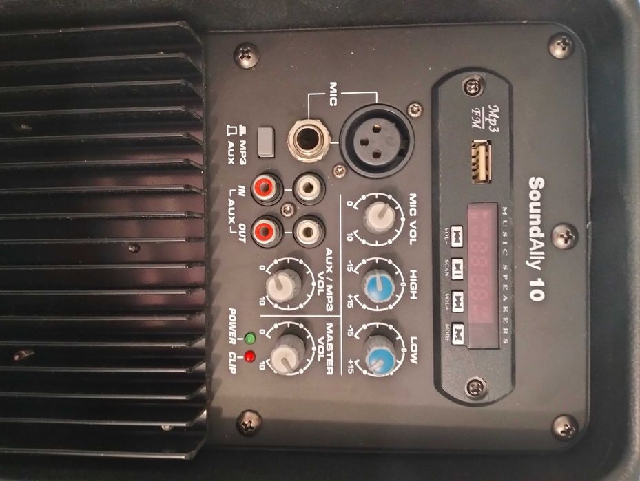 Perkusja elektroniczna.