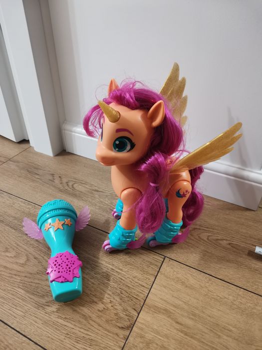 Śpiewająca Sunny na rolkach - My Little Pony