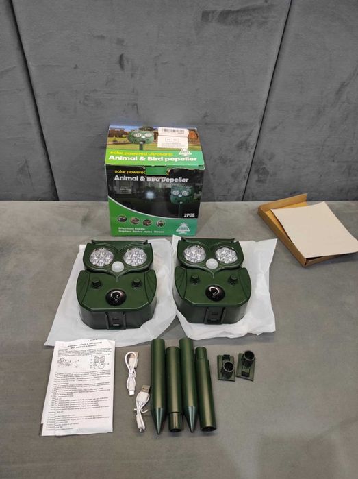 Komplet odstraszaczy ultradźwiękowy z czujnikiem ruchu na na zwierzęta