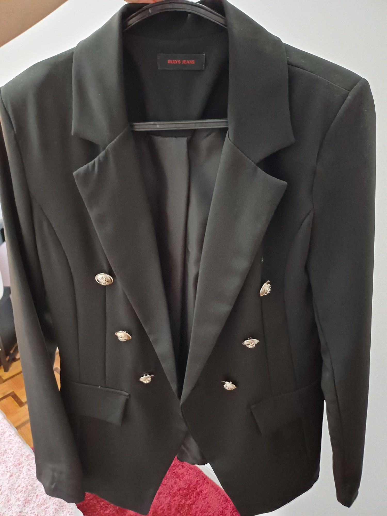 Vendo blazer preto
