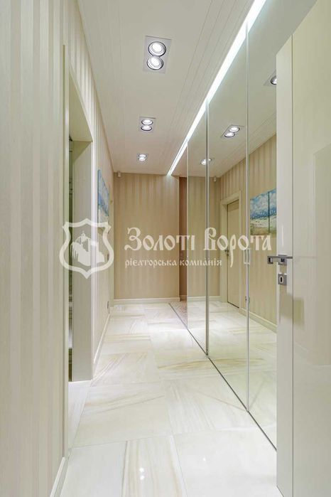 Квартира, 2к. Дизайнерський ремонт. Українки, 7б, Печерськ