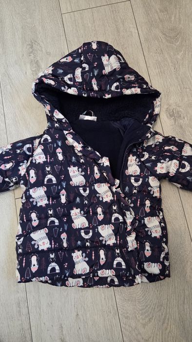 Ciepła kurtka jesienno-zimowa dla dziewczynki – rozmiar 80