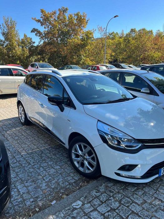 CLIO 2019 Carro de família