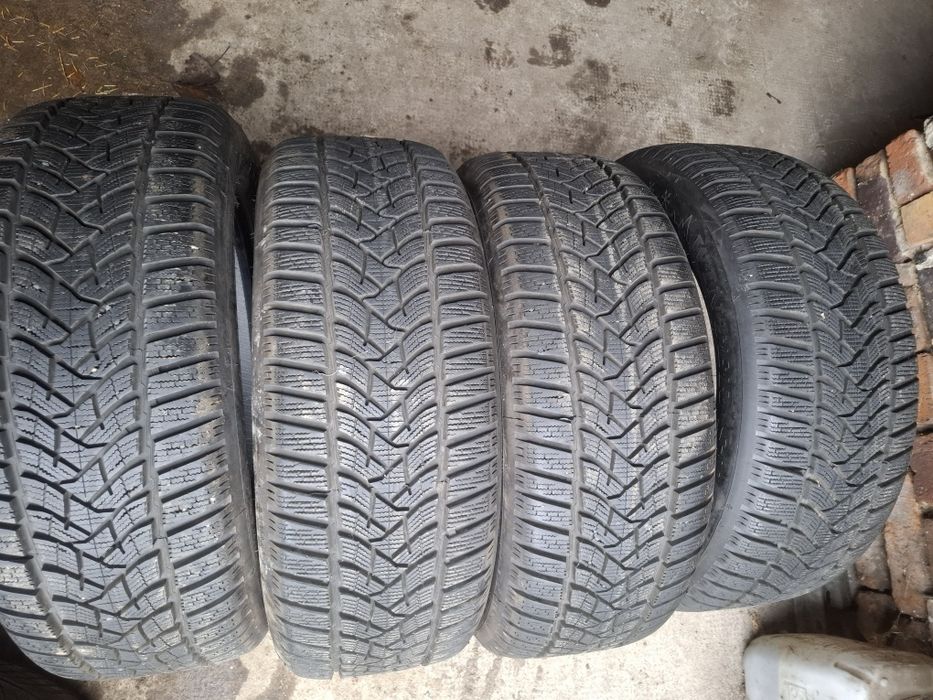Opony zimowe 225/55R17 Dunlop Winter Sport 5