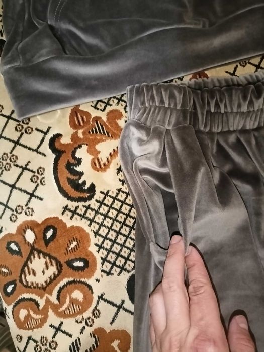 Костюм велюровый женский 50/52, светло-серый, осень-весна