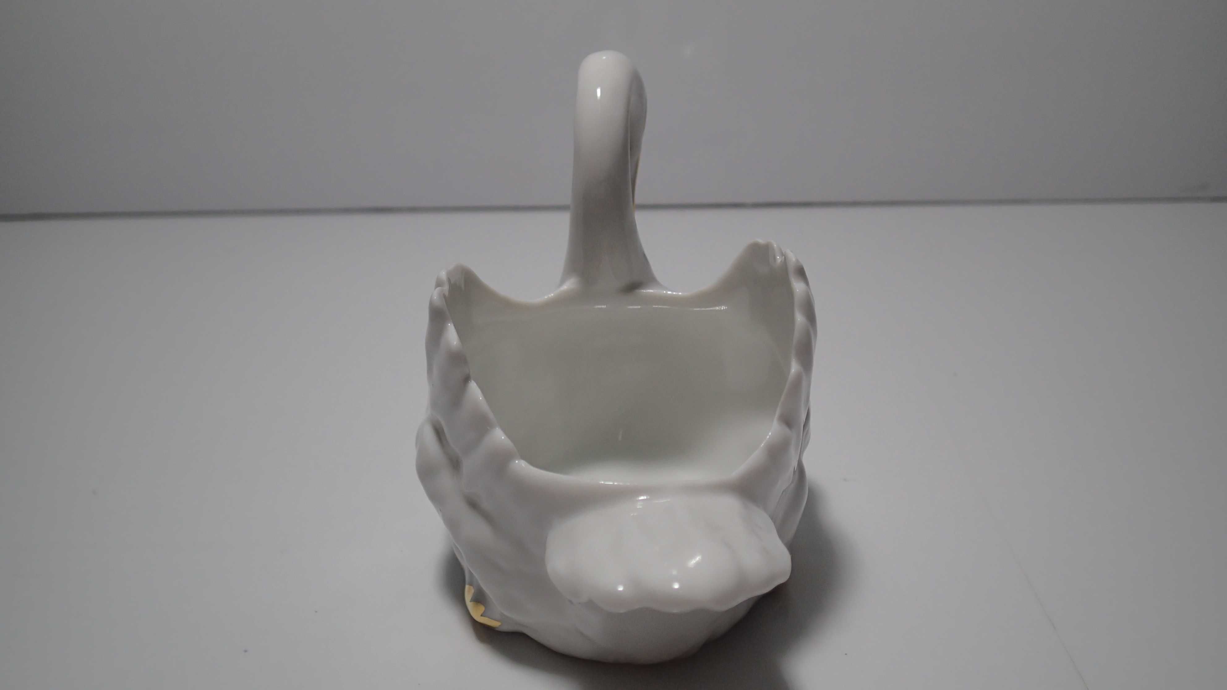 Cisne antigo em Porcelana Vista Alegre