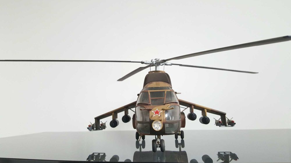 Śmigłowiec z filmu RAMBO 3