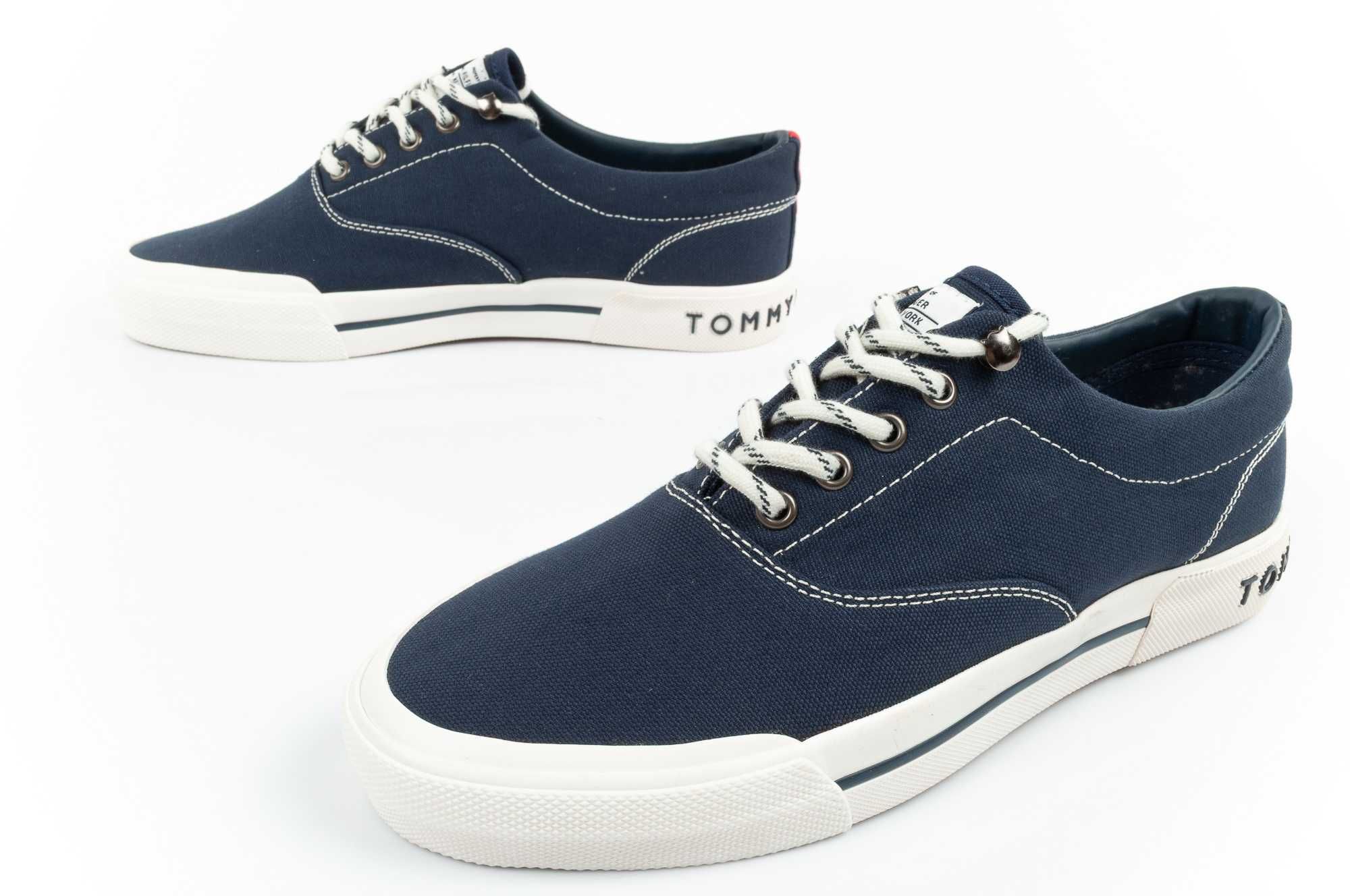 Tommy Hilfiger buty sportowe trampki modne wygodne granatowe r. 42