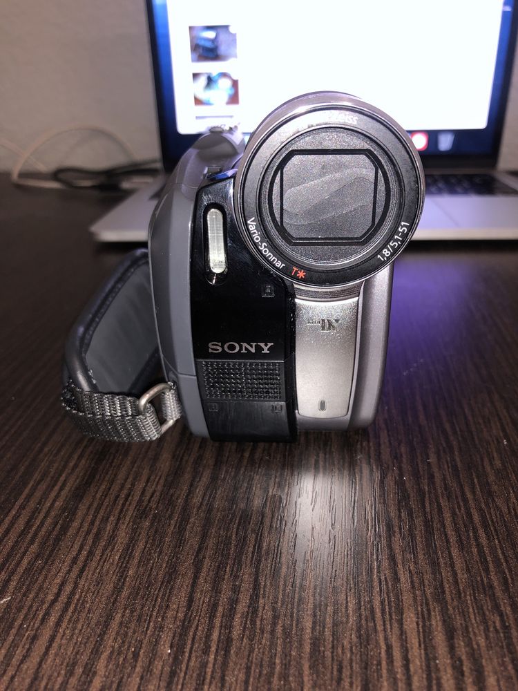 Відеокамера Sony DCR-HC 96E в ідеалі!