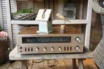 Wzmacniacz Sansui APS310, rywal au70