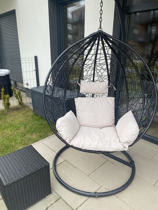 Fotel bujany duzy kokon + stolik ratanowy zestaw