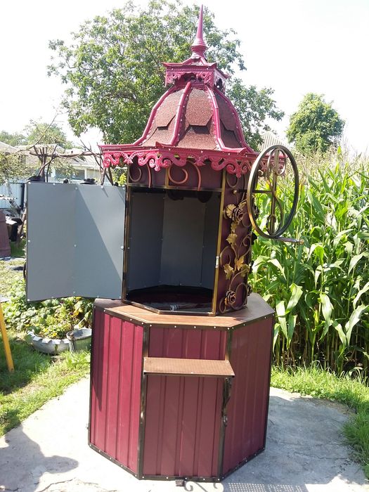 Кирниці з тумбами,кирнички,колодязь.