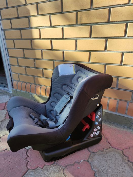 Продам дитяче авто крісло