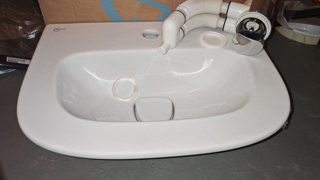 Umywalka 50cm Ideal Standard