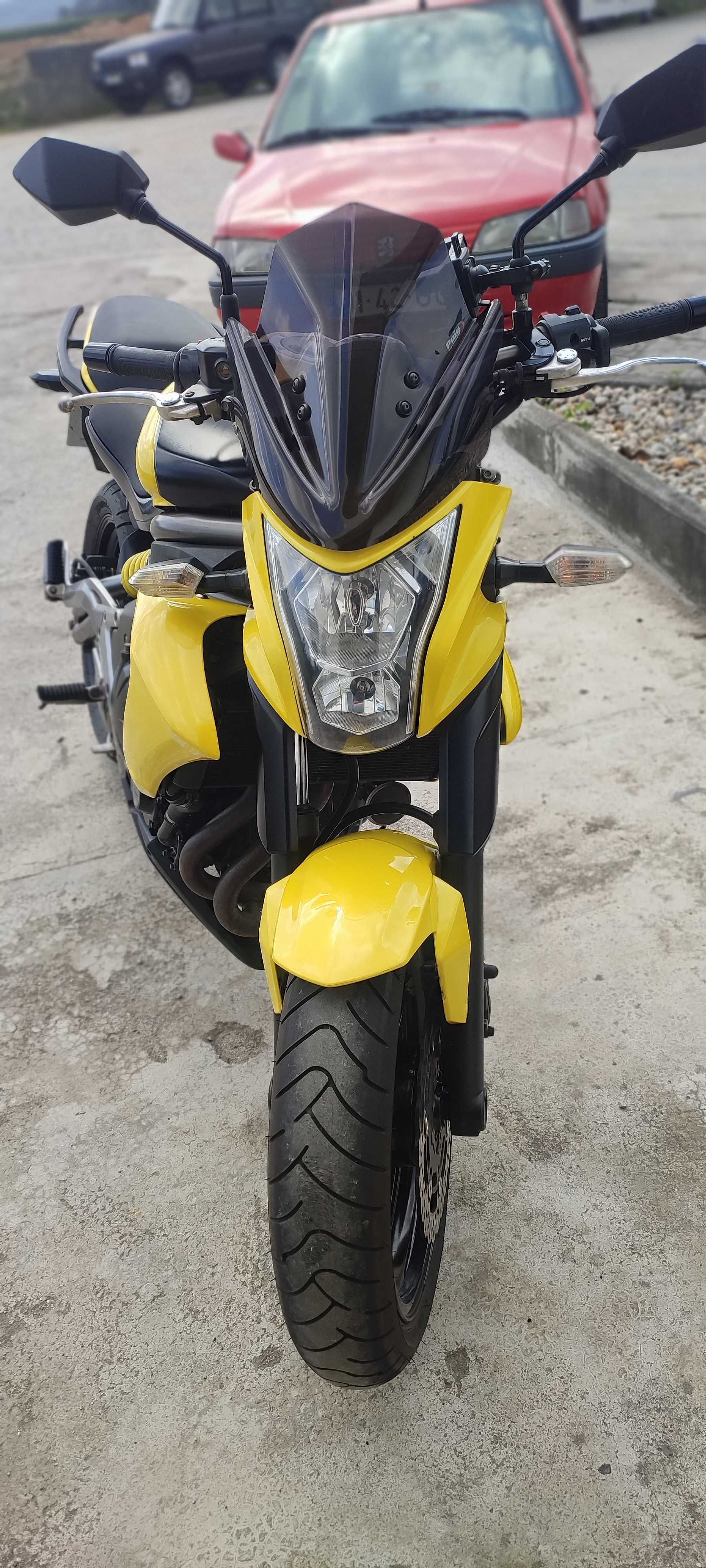 ER-6N Kawasaky 650cc