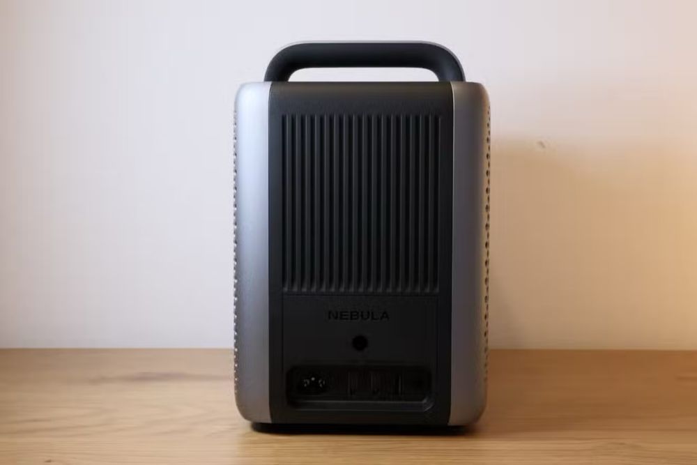 Projektor Nebula Cosmos 4K SE - nowy!