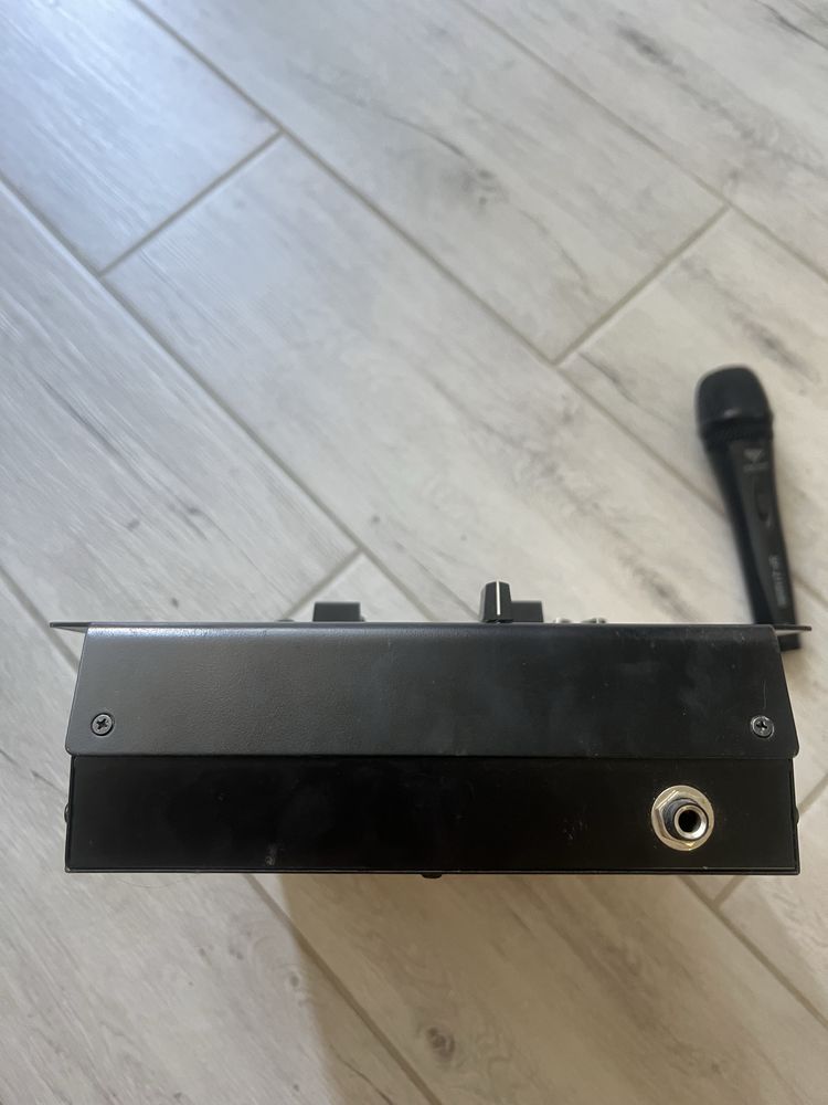 Mikser NUMARK DM 1050 używany