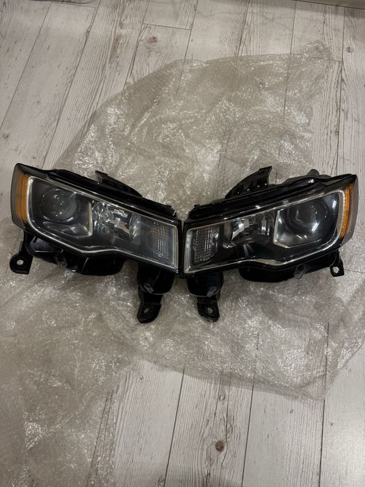 Фары Jeep Grand Cherokee wk2 ‘17-21 оригинал USA