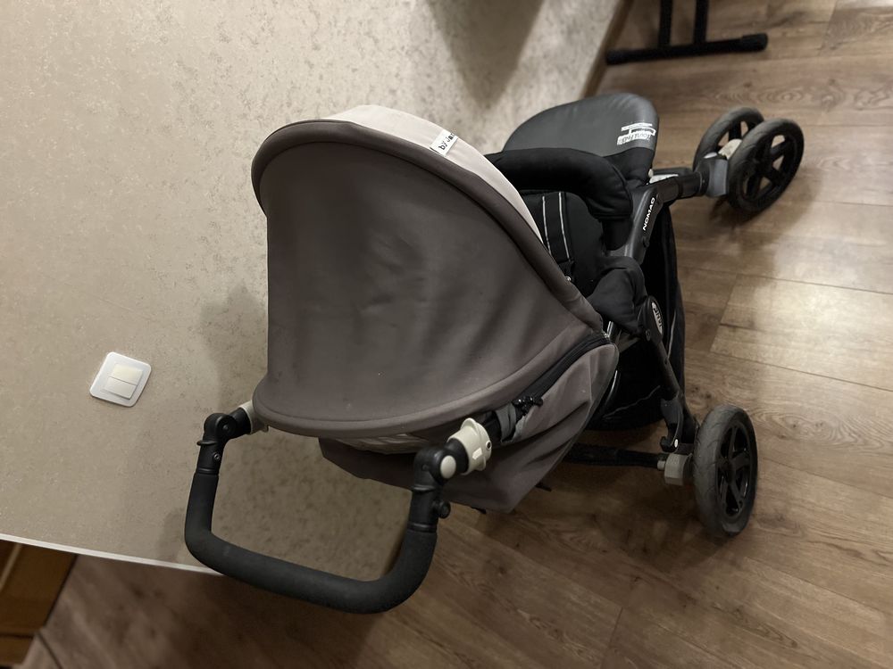 Коляска Jane Nomad 3в1 с автокреслом