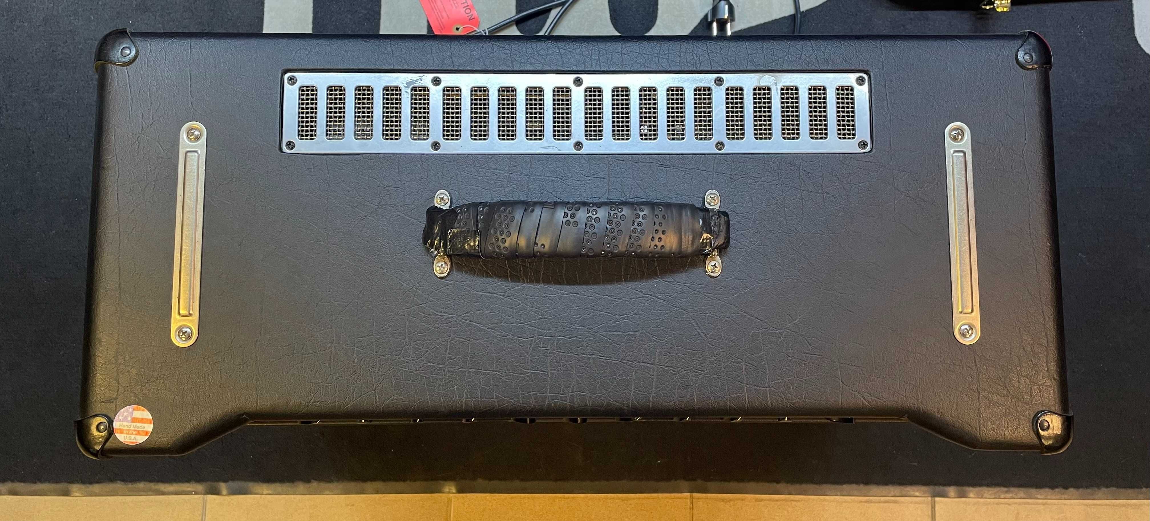 Mesa Boogie kombo 212 - Royal Atlantic™ RA-100
2x12 Combo