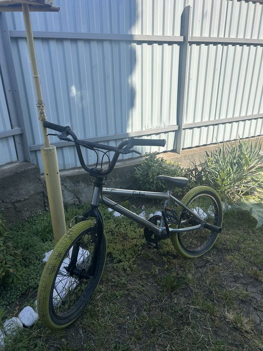 трюковий велосипед BMX