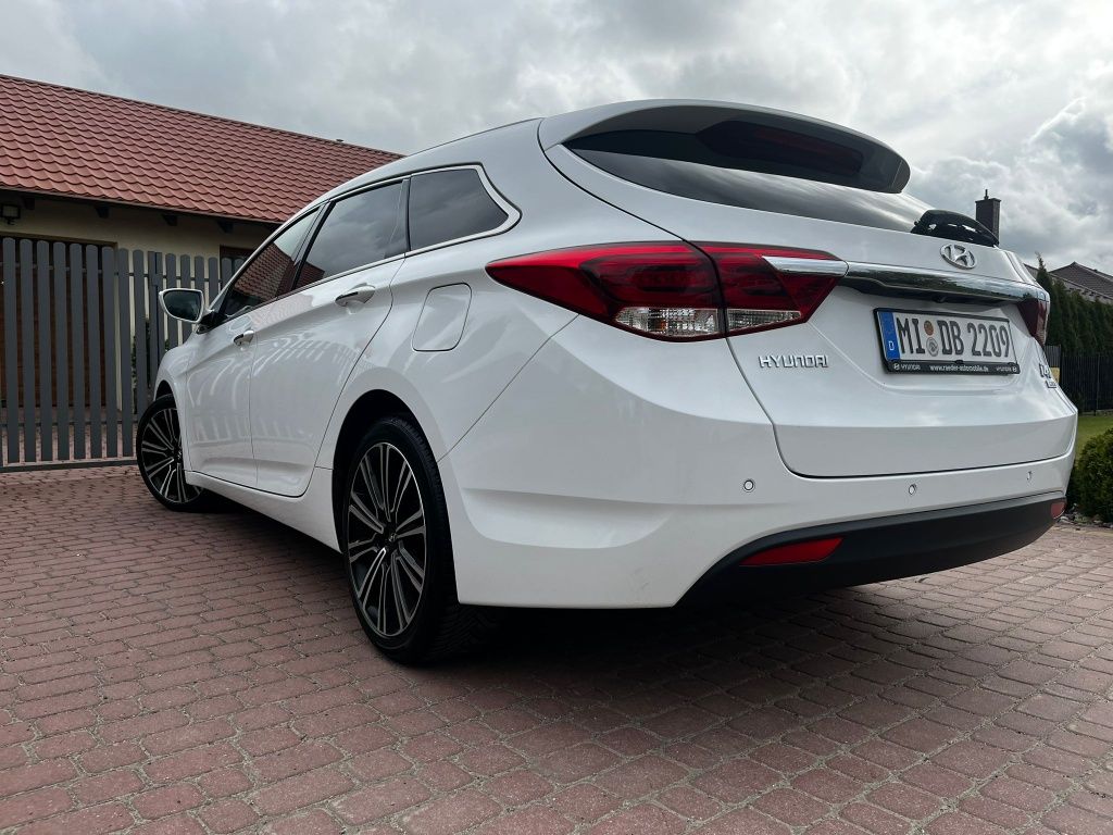 Hyundai i40 Kombi 1,7crdi141km automat