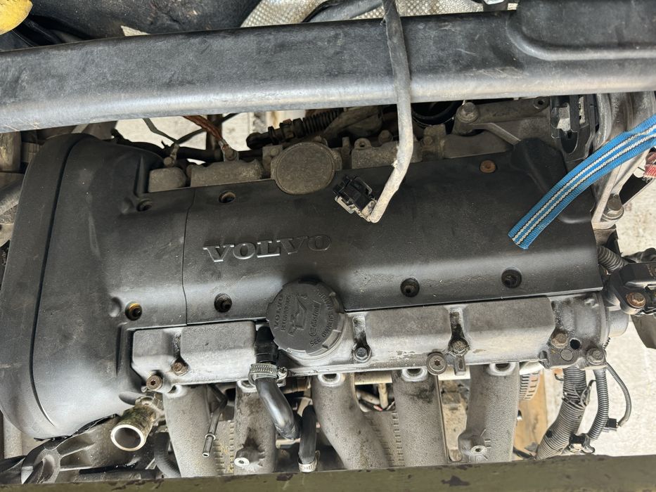 Разбираю двигатель вольво хс90 B5254T2 2.5Т бензин