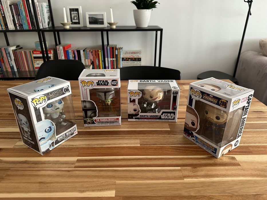 Figuras Funko Pop, duas figuras, como novas