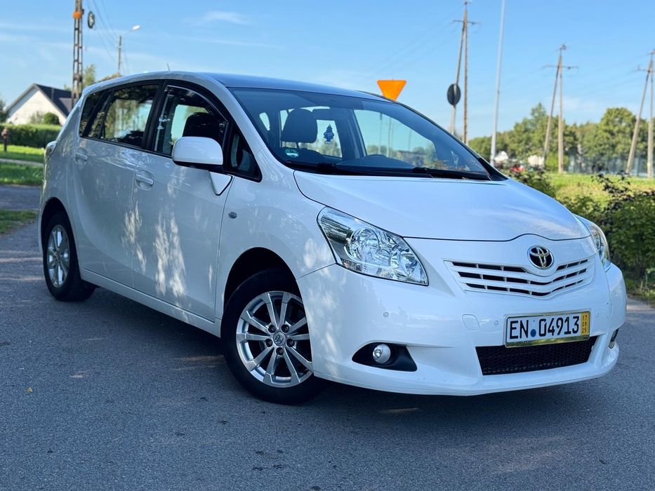 Toyota Verso 1.6 Ben * 132 Km * 2011 * Panorama * Idealny Stan