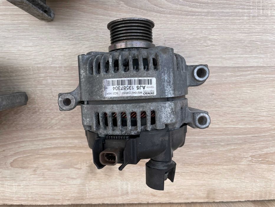 Генератор Opel astra zafira insignia 1.6 CDTI AJ5 13587304