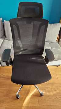 Ergonomiczny fotel biurowy z podłokietnikiem 4D - GERD