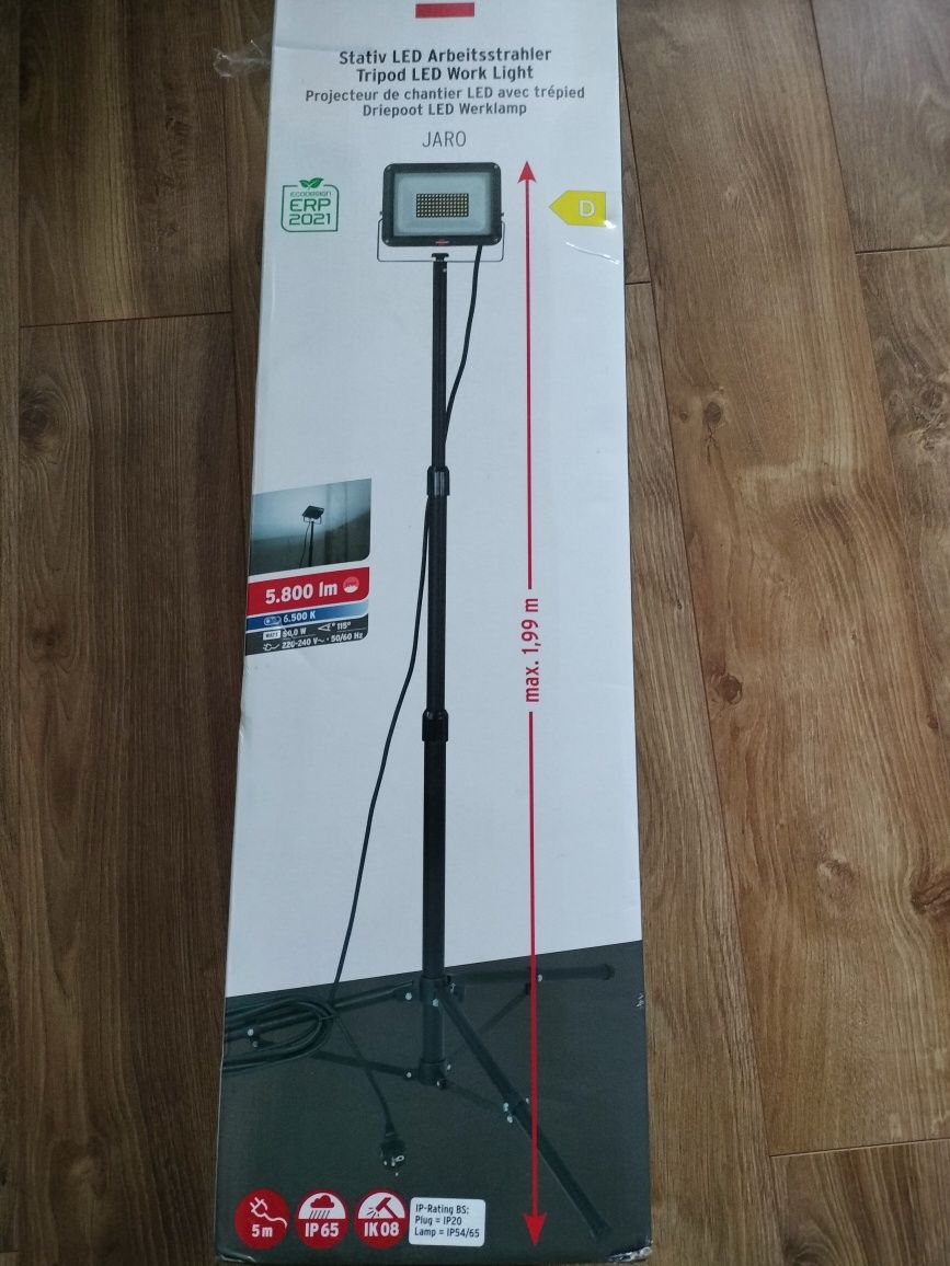 Brennenstuhl reflektor roboczy LED na statywie, 5800lm