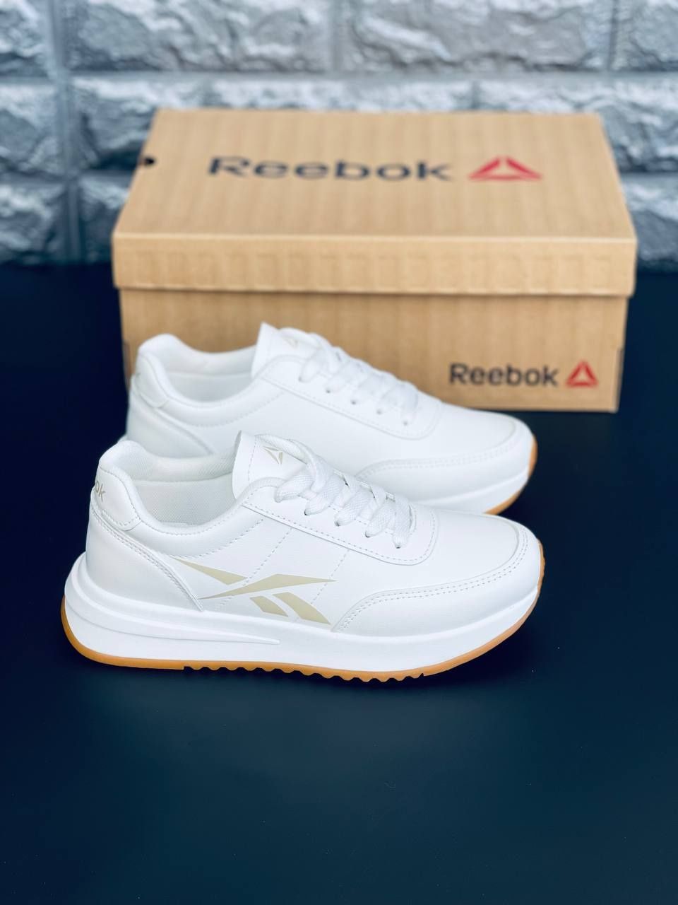 Красовки Женские - "Reebok Classic". Новинка этого сезона!