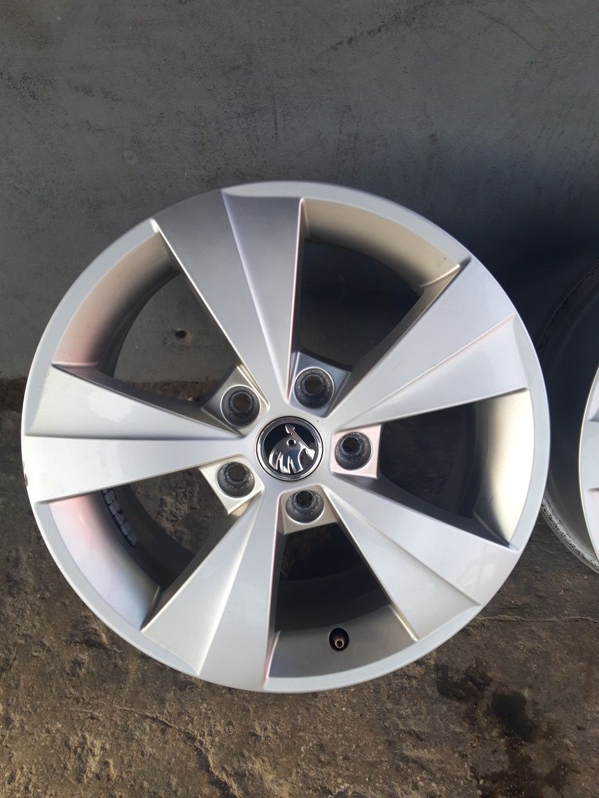 Комплект титанових дисків Skoda 5/112 R16